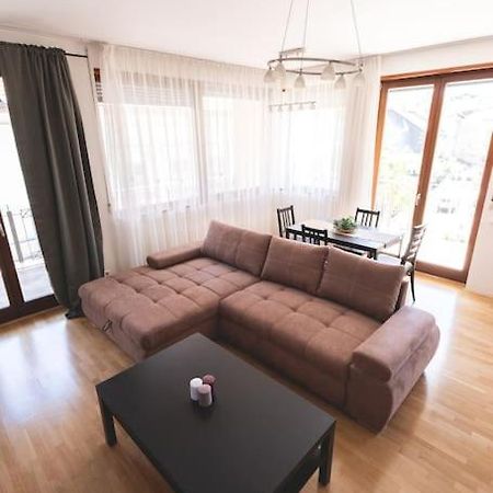 Bright Downtown Balcony Retreat Apartment Budapest Exterior photo